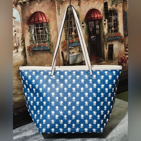 Coach Blue and White Tote Bag - Picture 9 of 9